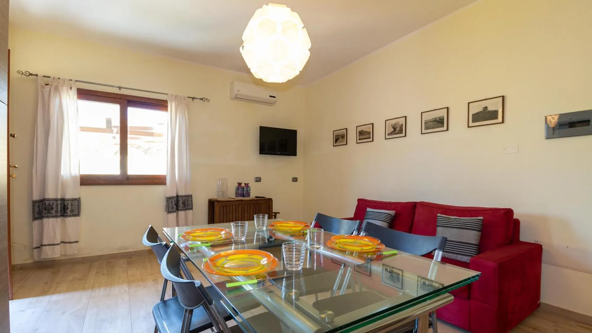 شقة Residenza Sanna With Garden By Sardinianworld Nurachi 0*,  إيطاليا